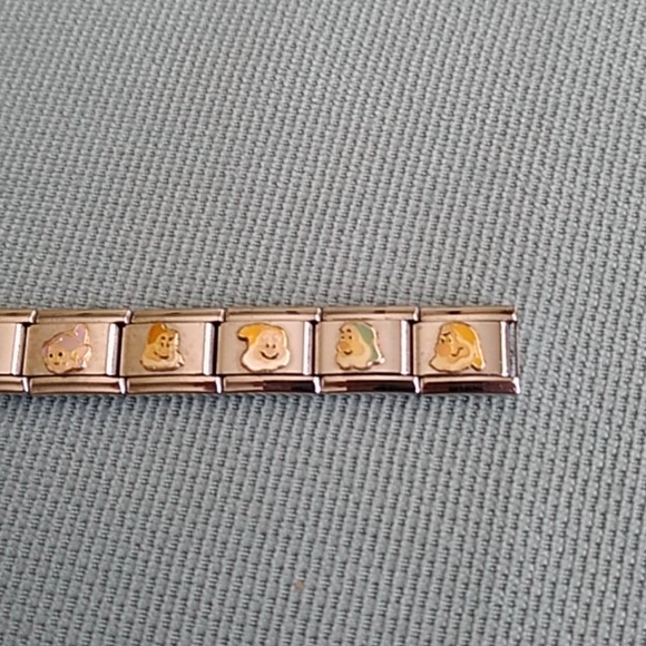 DISNEY ADD- A -LINK CHARMS - Picture 3 of 5